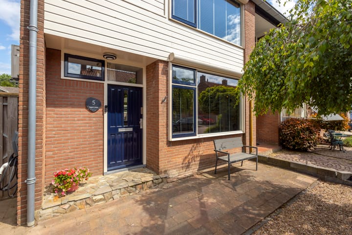 Foto 5 van Julianastraat 5