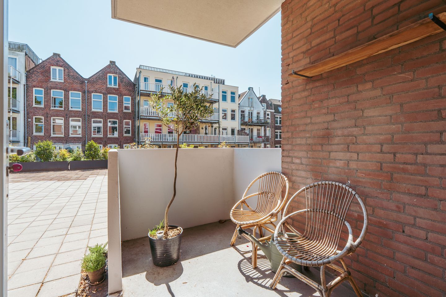 Foto 10 van Wagenaarstraat 350