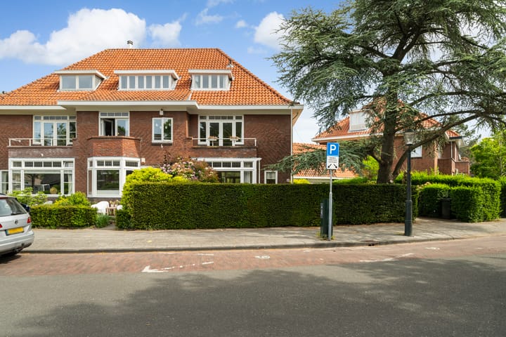 Foto 1 van Van Zuylen van Nijeveltstraat 20