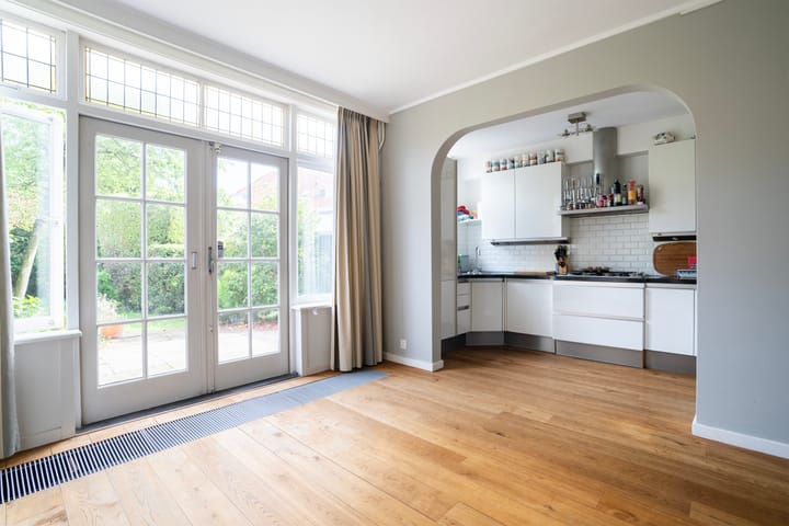 Foto 8 van Van Zuylen van Nijeveltstraat 20