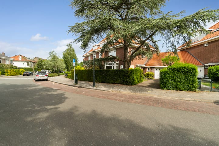 Foto 20 van Van Zuylen van Nijeveltstraat 20