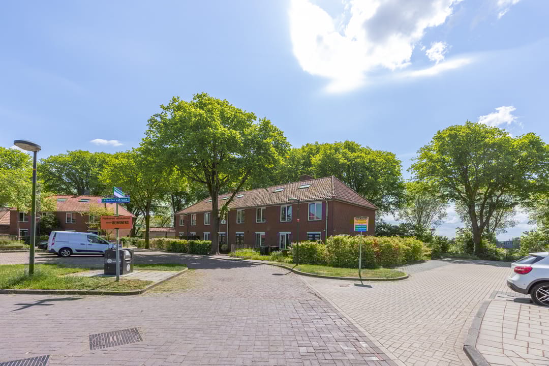 Foto 32 van Pioniersstraat 73