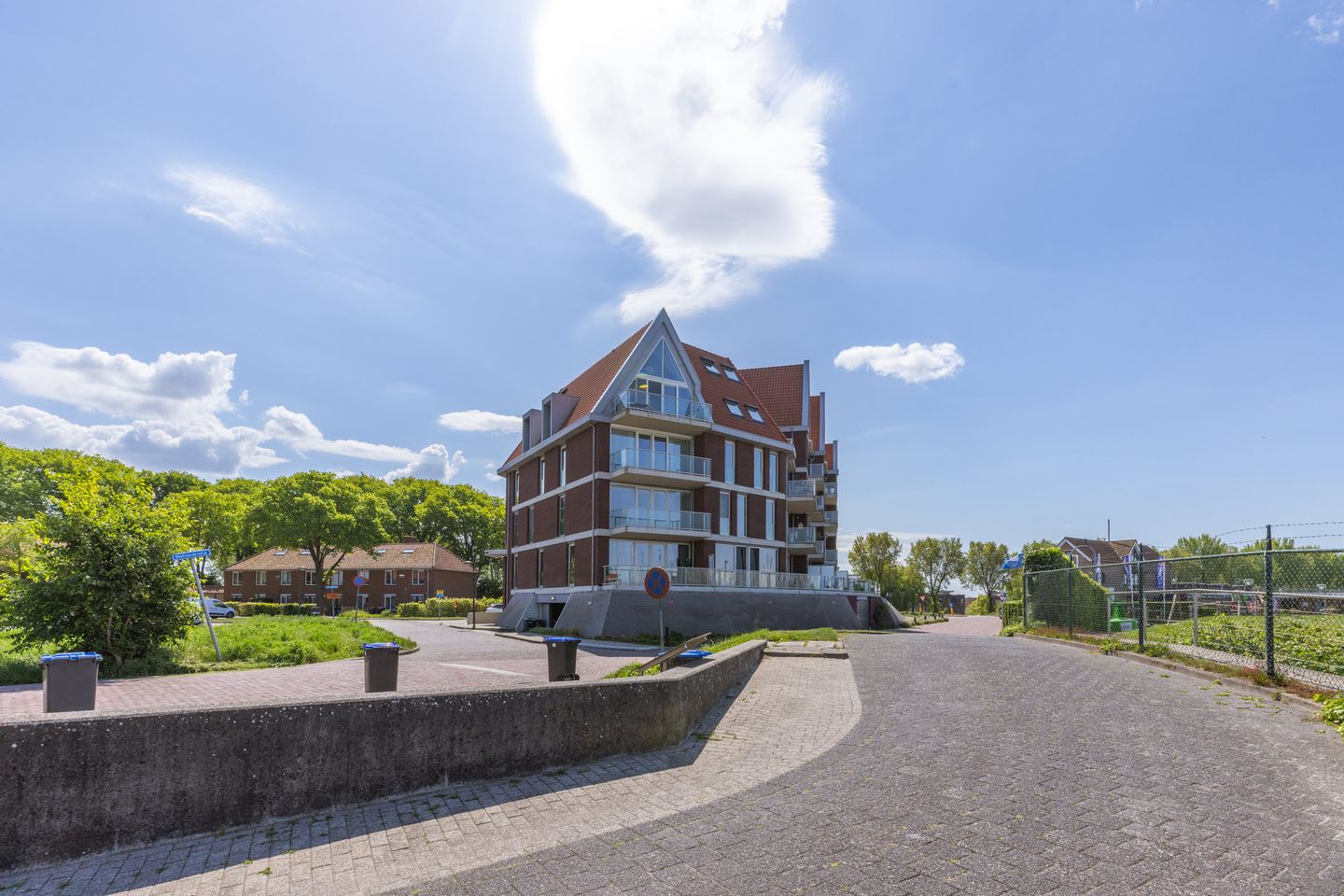 Foto 35 van Pioniersstraat 73