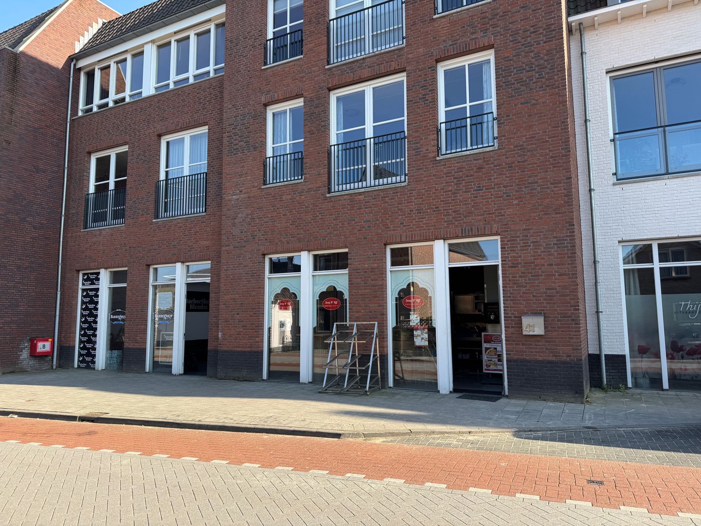 View photo 2 of Herman Kuijkstraat 41