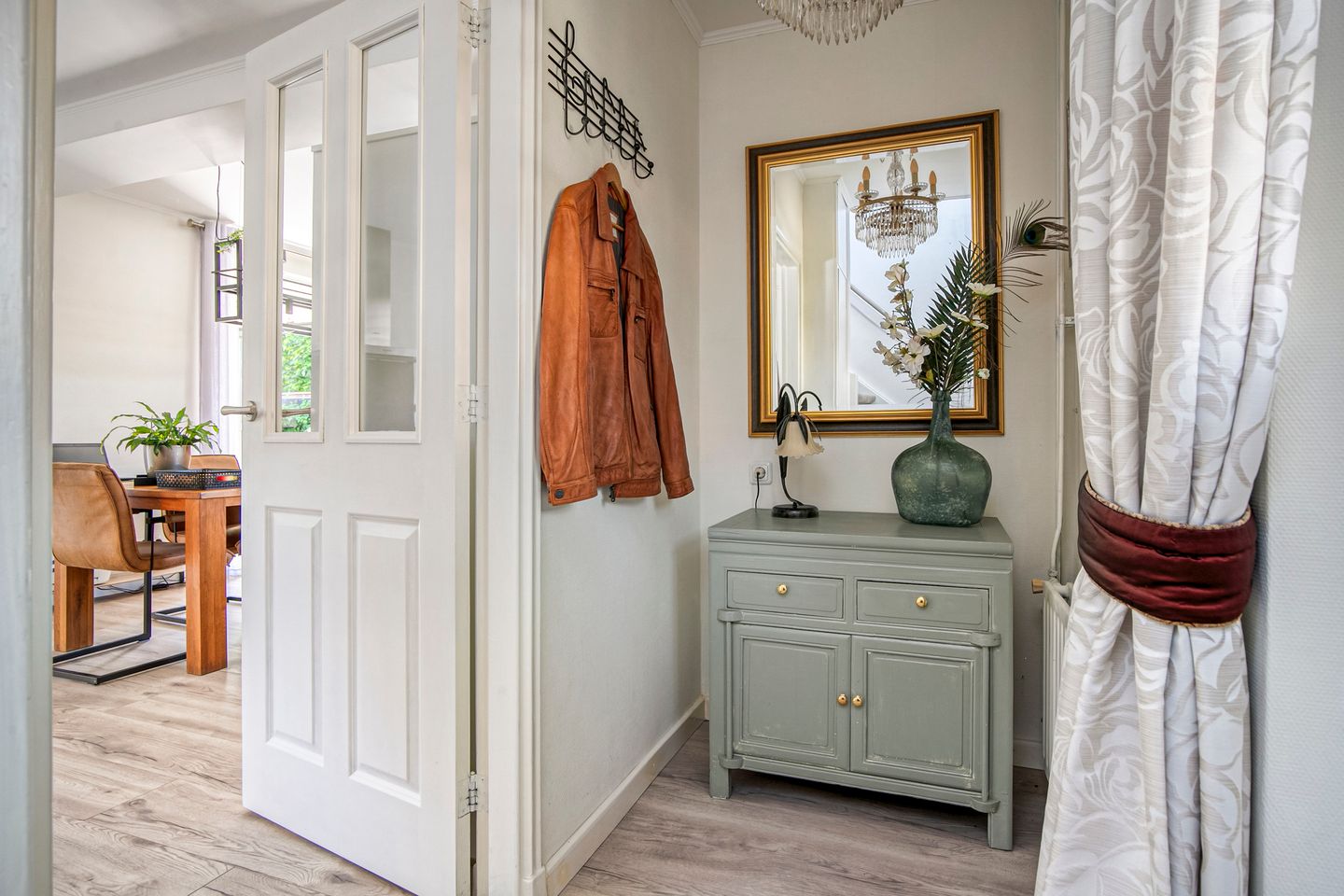 Photo 10 of Minister Verschuurstraat 12