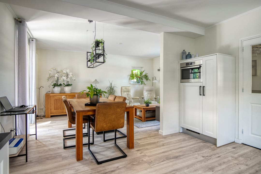 Photo 11 of Minister Verschuurstraat 12