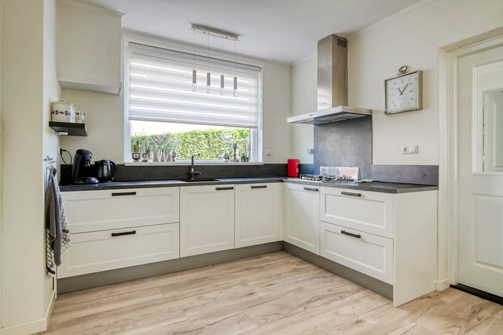 Foto 14 van Minister Verschuurstraat 12