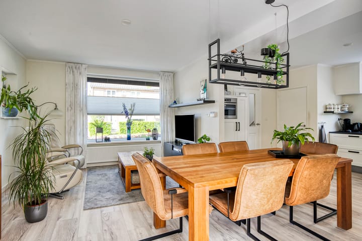 Foto 17 van Minister Verschuurstraat 12