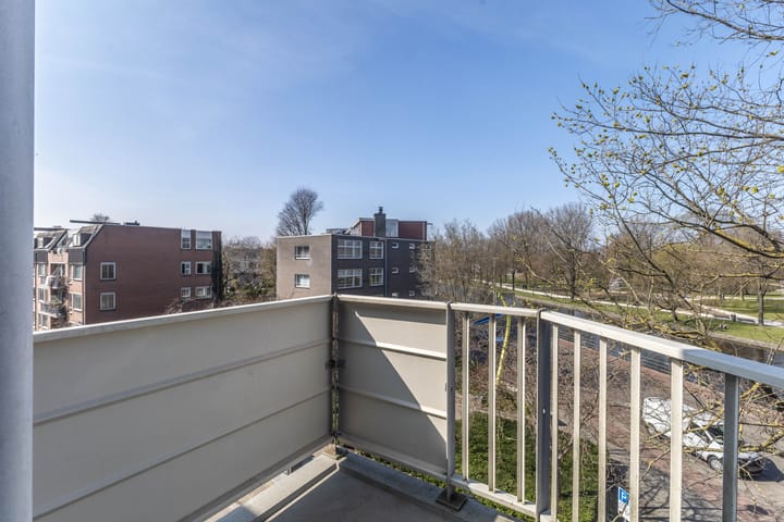 Foto 10 van Van Beuningenstraat 1-C