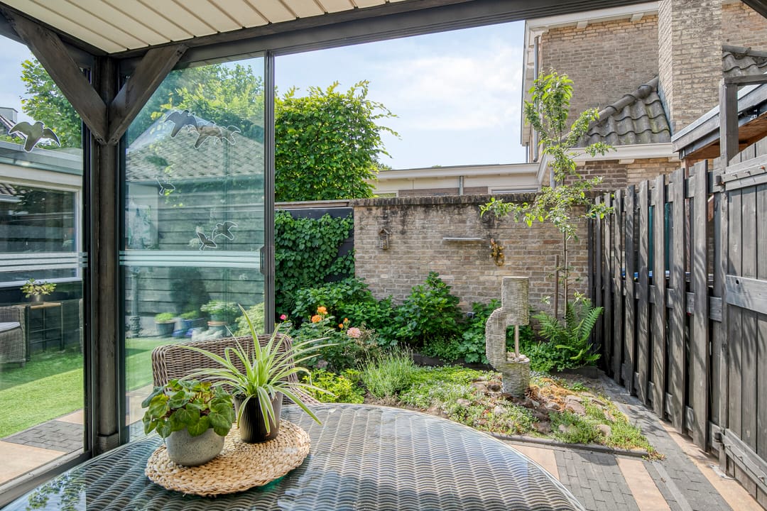 Photo 41 of Minister Verschuurstraat 12