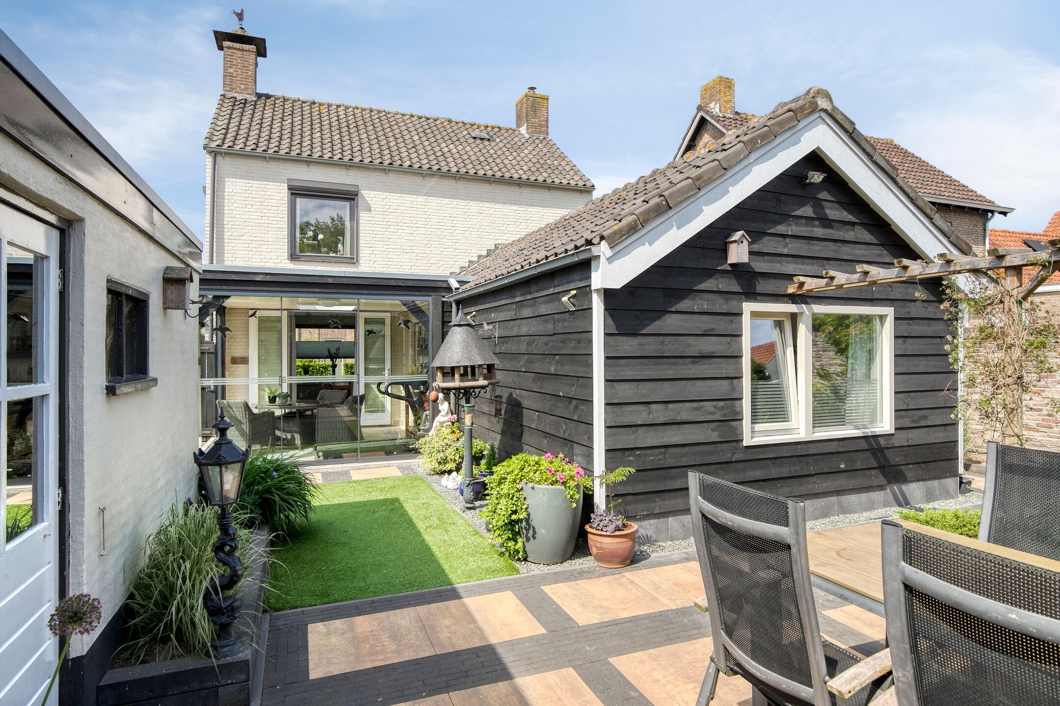 Photo 42 of Minister Verschuurstraat 12