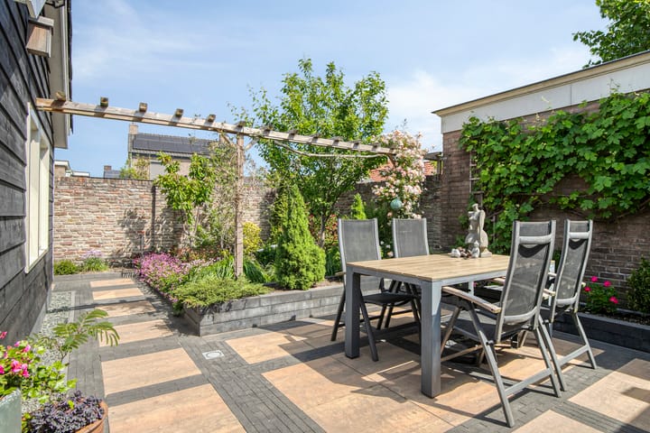 Foto 43 van Minister Verschuurstraat 12