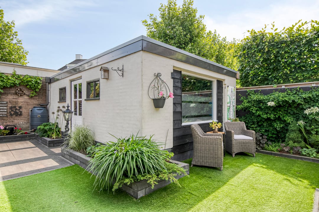 Photo 47 of Minister Verschuurstraat 12