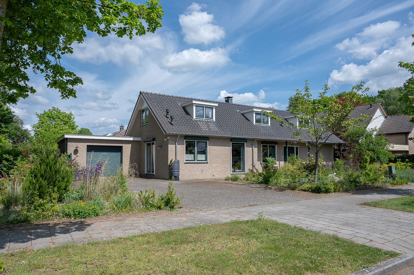 Foto 1 van Willem Alexanderlaan 55