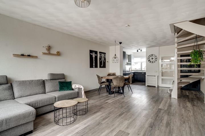 Photo 14 of Dokter Kanterslaan 19