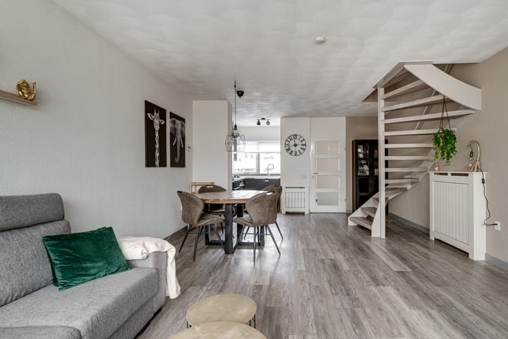 Photo 15 of Dokter Kanterslaan 19