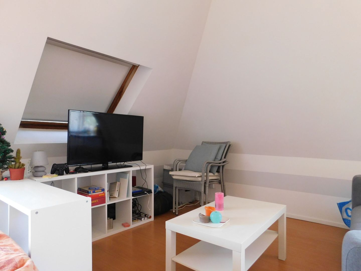 View photo 3 of Neuweg 223-A