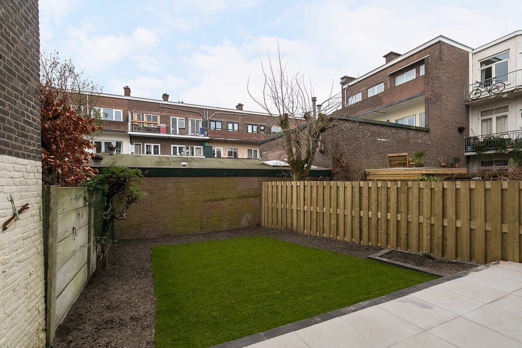 Photo 5 of Van Reesstraat 11