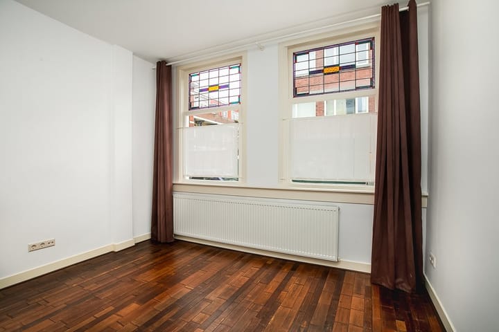 Photo 15 of Van Reesstraat 11