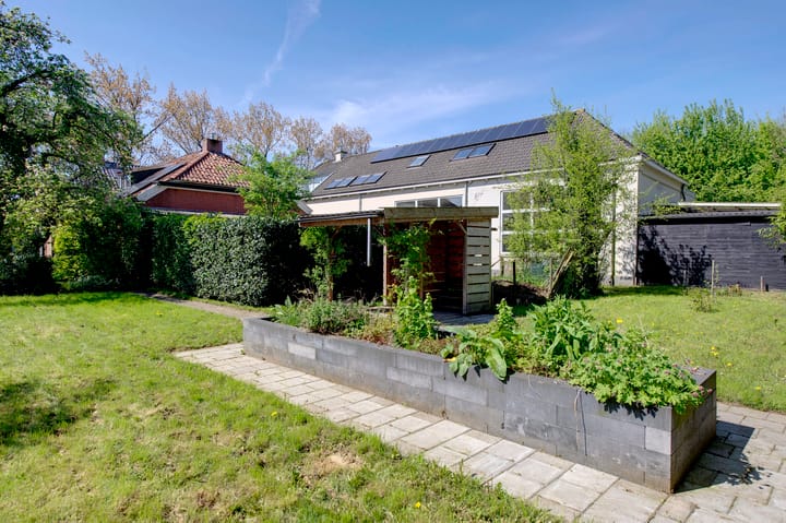 Foto 32 van Warffumerweg 35