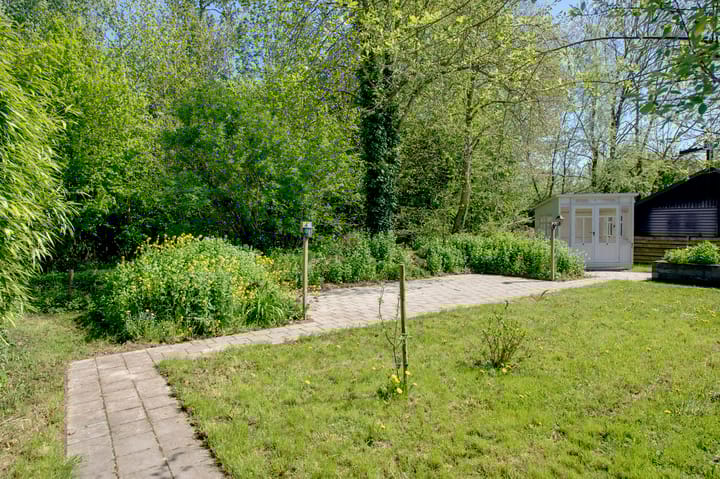 Foto 33 van Warffumerweg 35