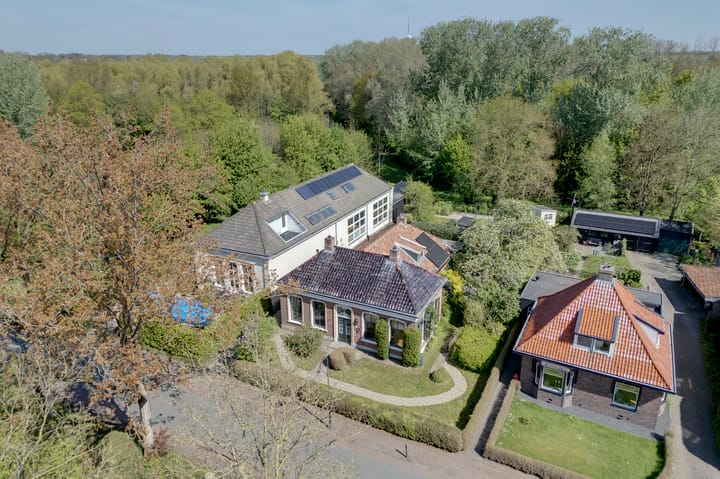 Foto 36 van Warffumerweg 35