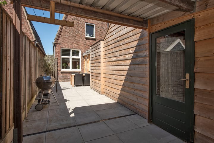 Foto 30 van Spuitstraat 12