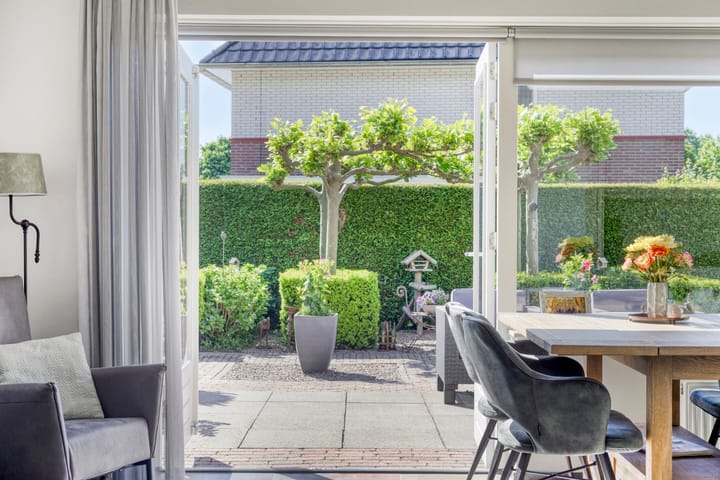 Foto 3 van Burgemeester van Engelenweg 115