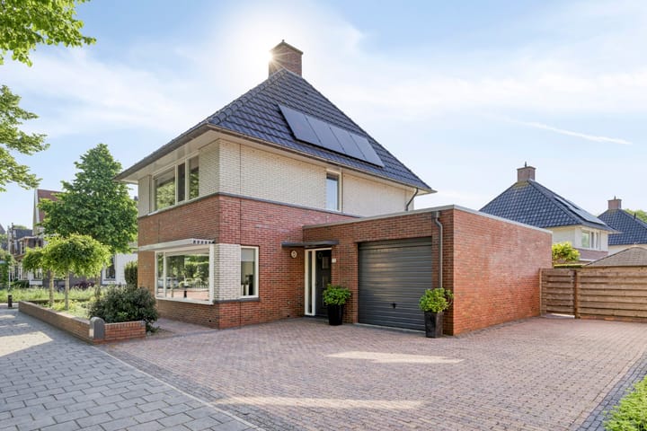 Foto 6 van Burgemeester van Engelenweg 115