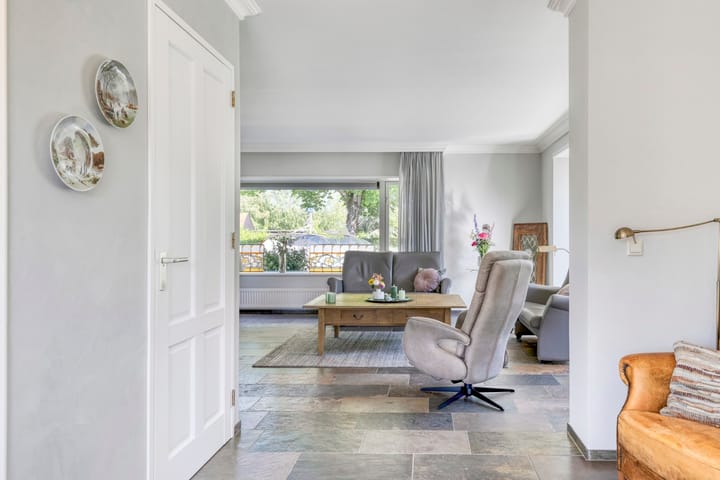 Foto 16 van Burgemeester van Engelenweg 115