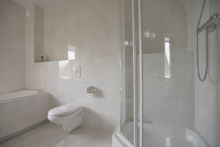 Foto 33 van Burgemeester van Engelenweg 115