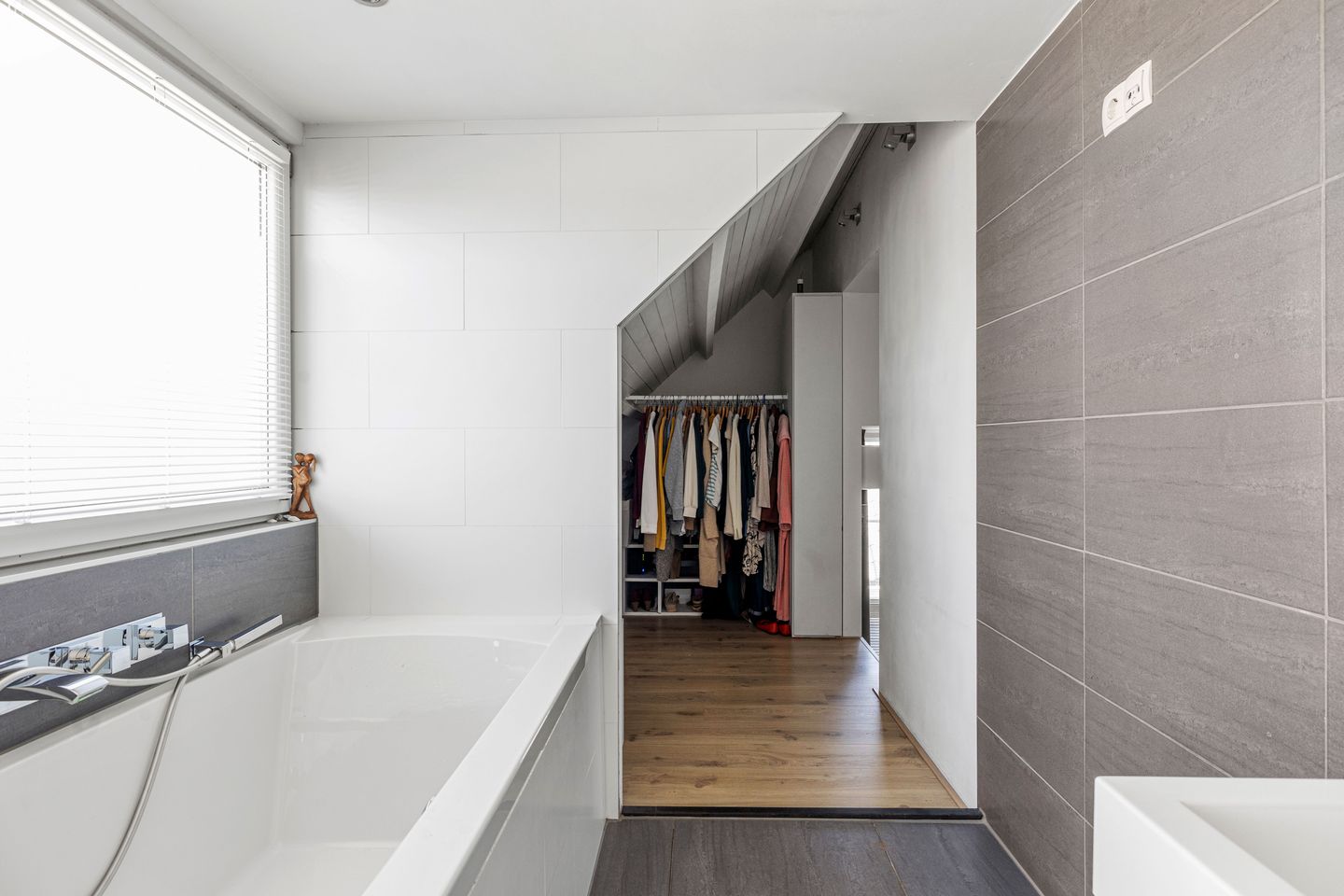 Foto 29 van van Beekstraat 124-A