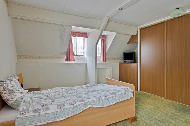 Foto 30 van Zundertseweg 6