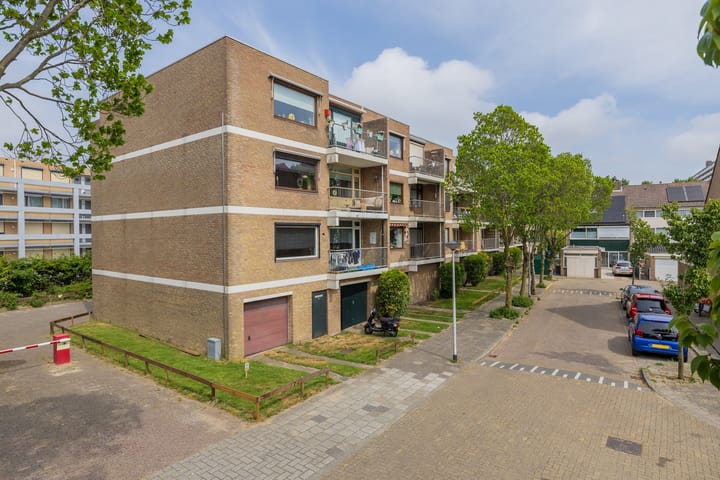 Foto 1 van Synthese 44