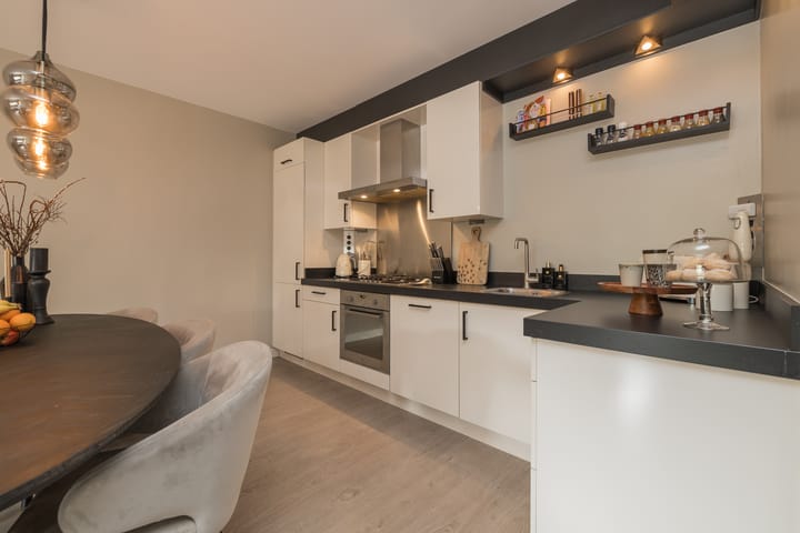 Foto 3 van Synthese 44