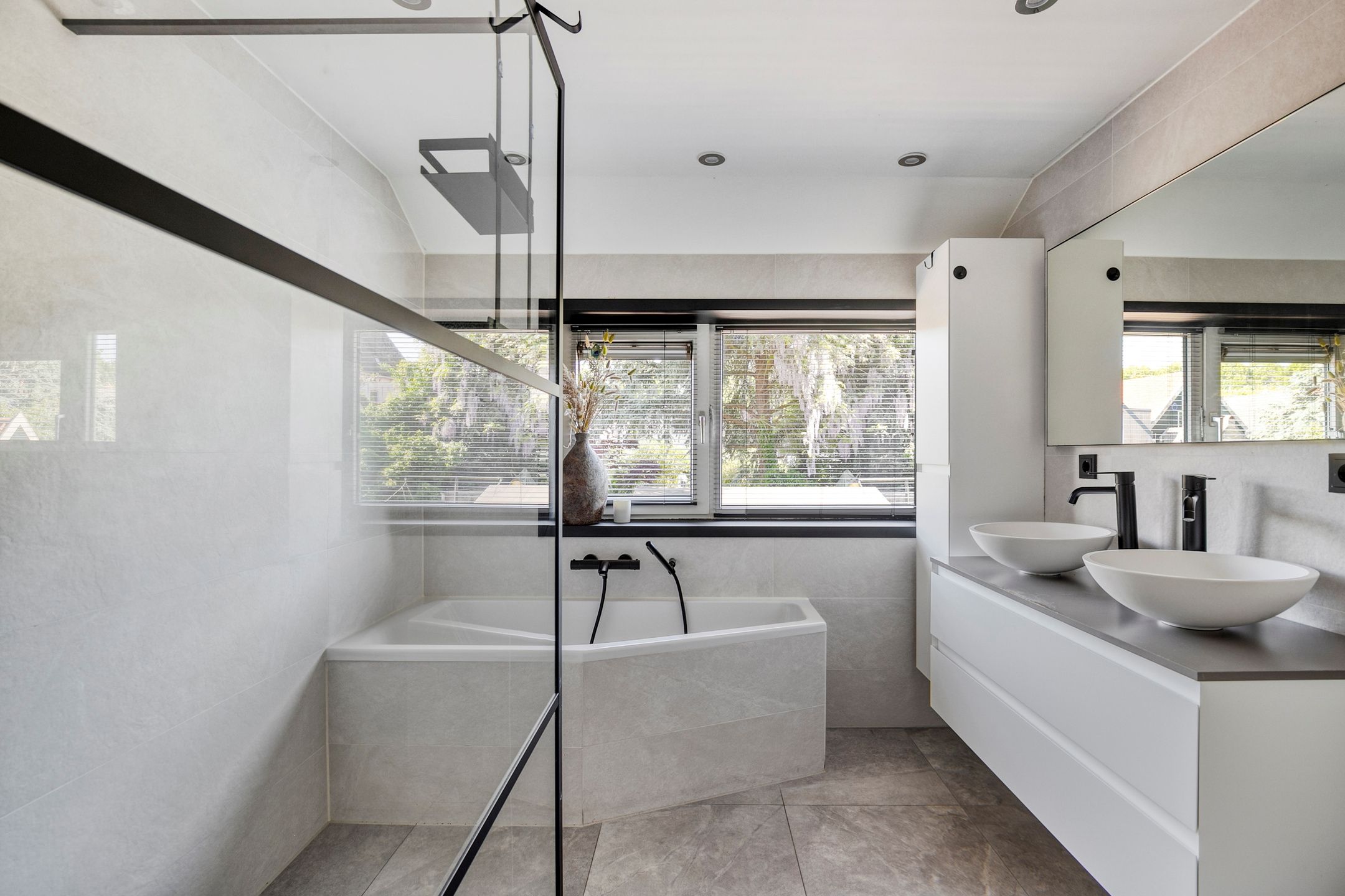 Foto 15 van Achterhaven 37