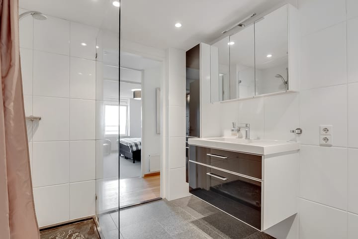 Foto 19 van Hermelijnvlinder 165