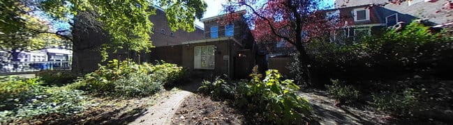 Entree - achterzijde woning