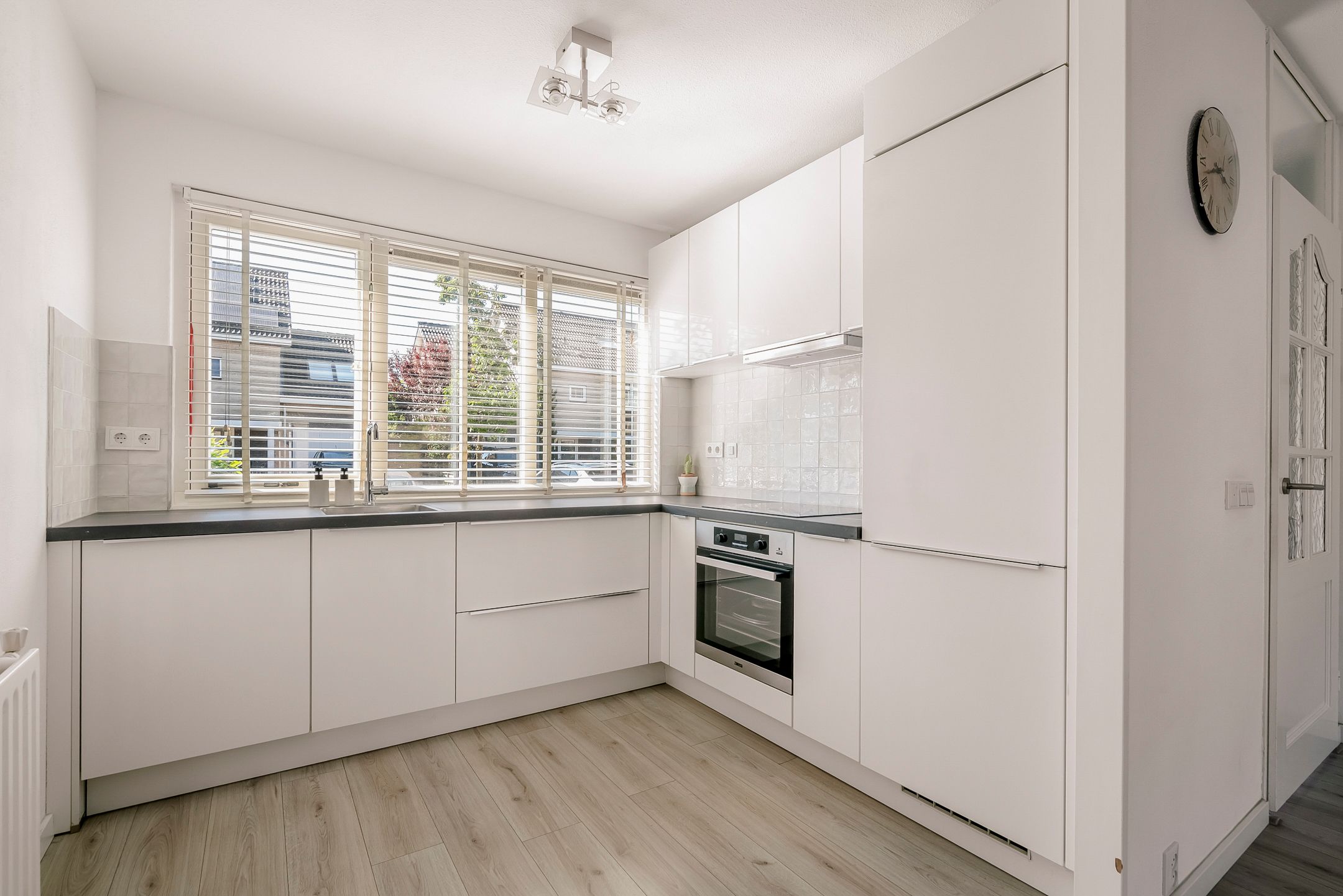 Foto 12 van Westduinen 87