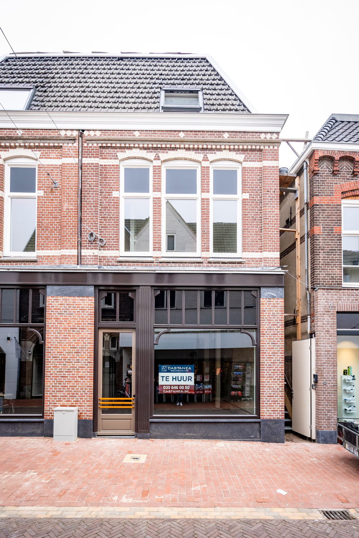 Bekijk foto 2 van Nassaulaan 6