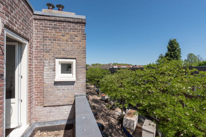 Foto 29 van John Franklinstraat 47-3