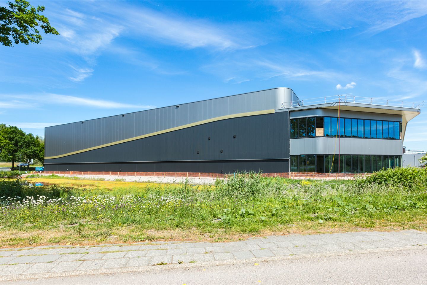 Bekijk foto 2 van Nieuwe Gouwe O.Z. 40