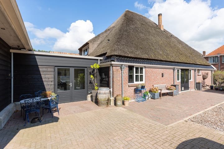 Photo 61 of Herenweg 57