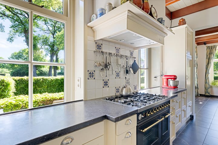 Photo 9 of Hoofdstraat 6