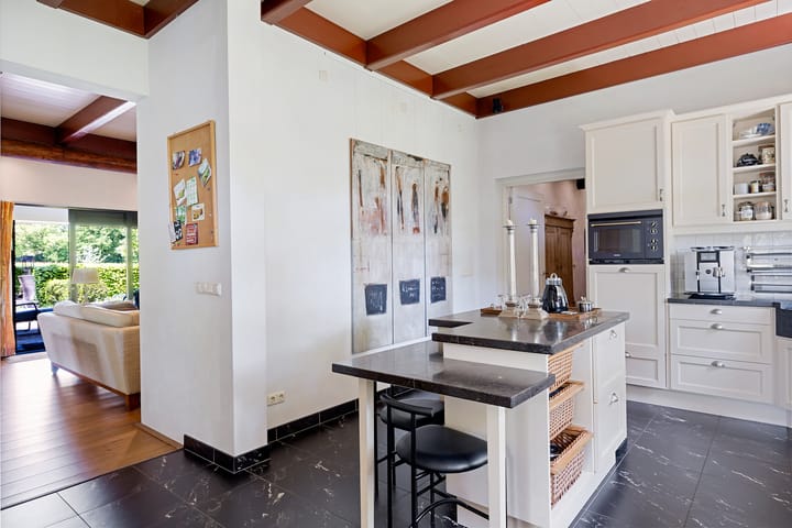 Photo 11 of Hoofdstraat 6