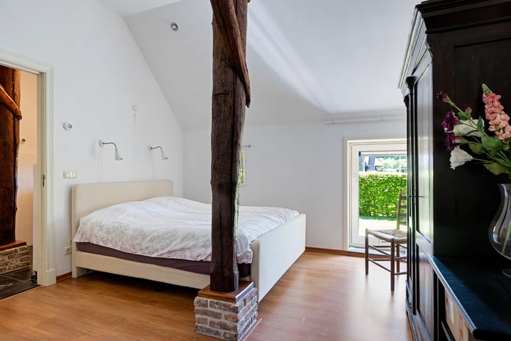 Photo 31 of Hoofdstraat 6