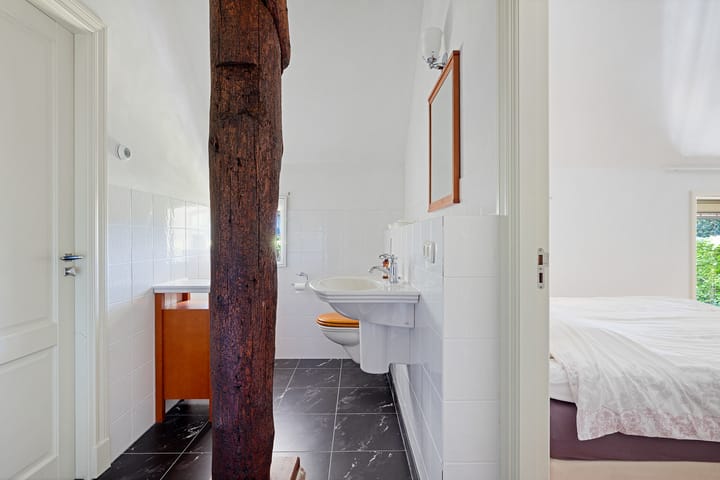 Photo 35 of Hoofdstraat 6