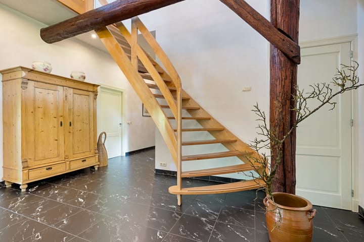 Photo 40 of Hoofdstraat 6