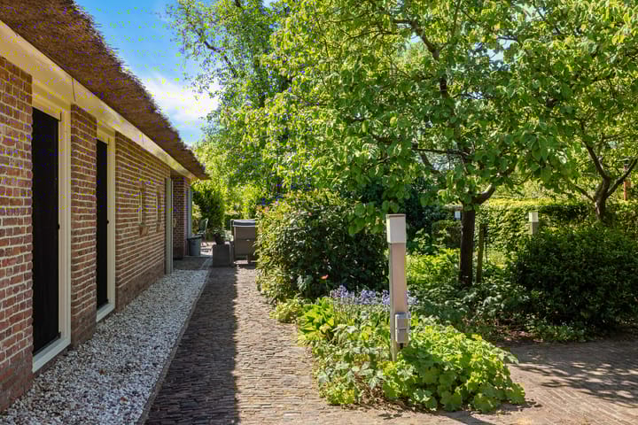 Photo 53 of Hoofdstraat 6