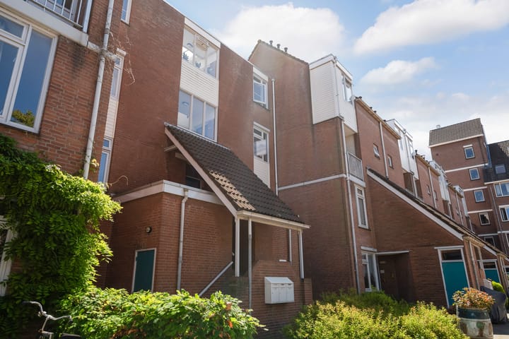 Foto 26 van Meester Marrestraat 56